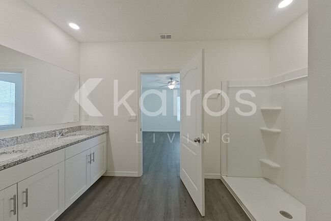 Building Photo - 32020 Katelin Cir