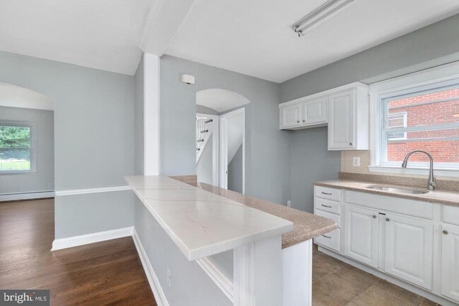 Building Photo - 6220 Walther Ave