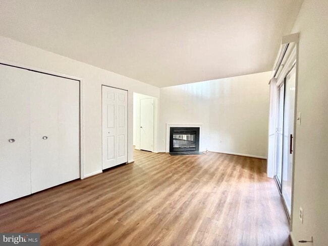 Building Photo - 509 Dakota Dr