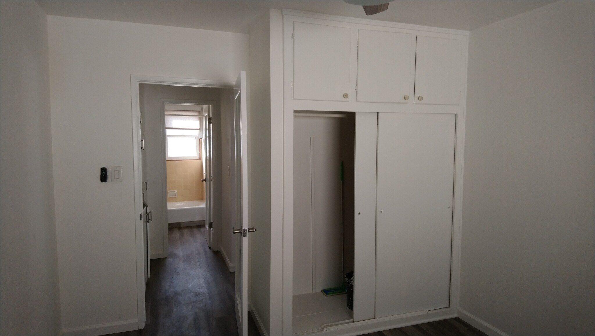 BEDROOM TOWARD BATHROOM 1 - 738 Hill St
