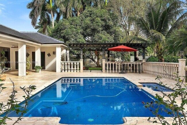 Building Photo - 3500 Fairfax Ln