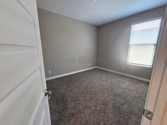 Building Photo - 8119 S 45th Ave