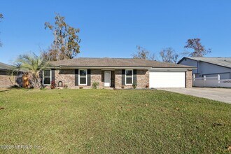 Building Photo - 1854 Lakotna Dr