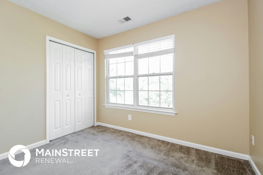 Building Photo - 7175 Springchase Way