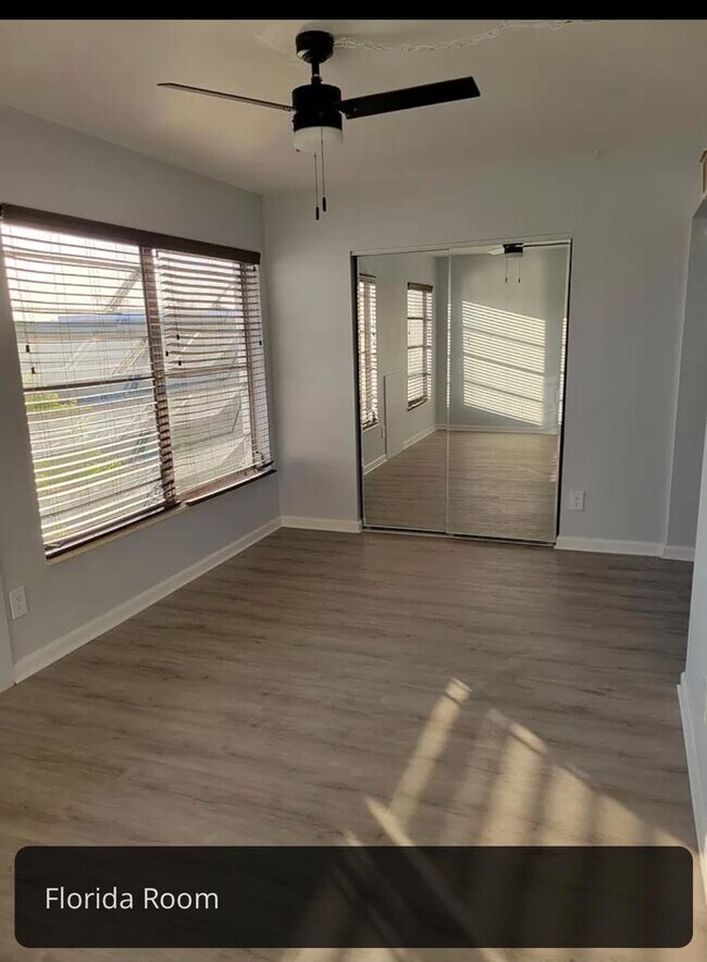 Florida Room - 2429 Ecuadorian Way