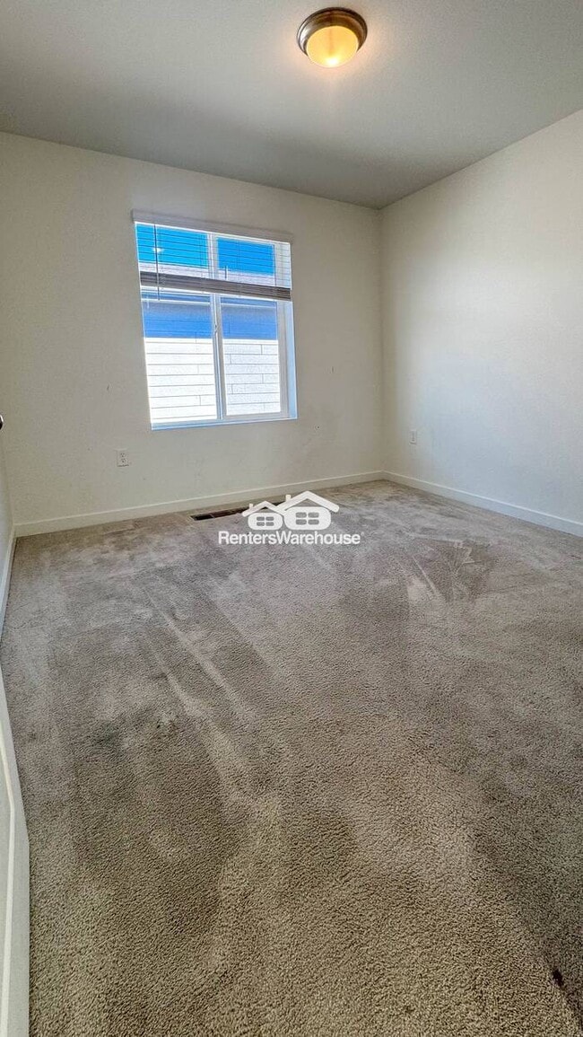 Building Photo - Spacious and Luxurious Home with 2 Car Garage in Bennett