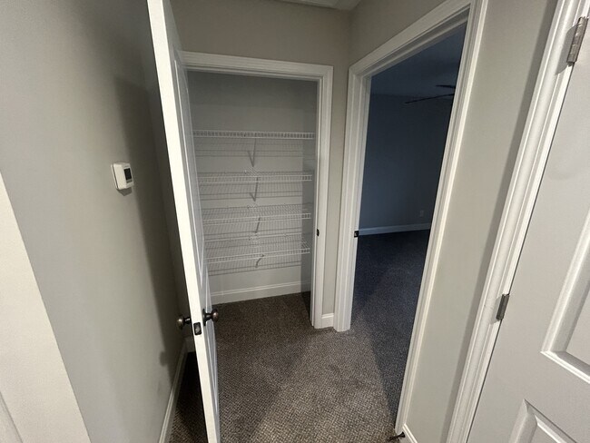 Building Photo - 1176 Elizabeth Ln