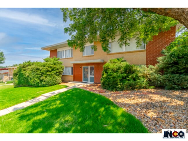 Building Photo - 5586 S Grant St