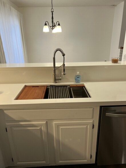 CHEFS SINK AND FAUCET - 627 Coronado Ave