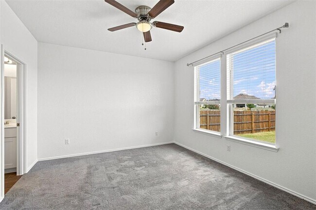 Building Photo - 100 Bennington Dr