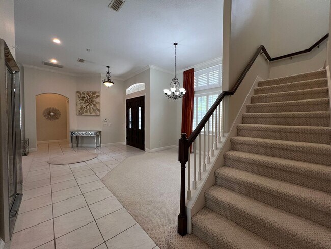 Building Photo - GORGEOUS SINGLE FAMILY HOME - PROPERTY  FU...