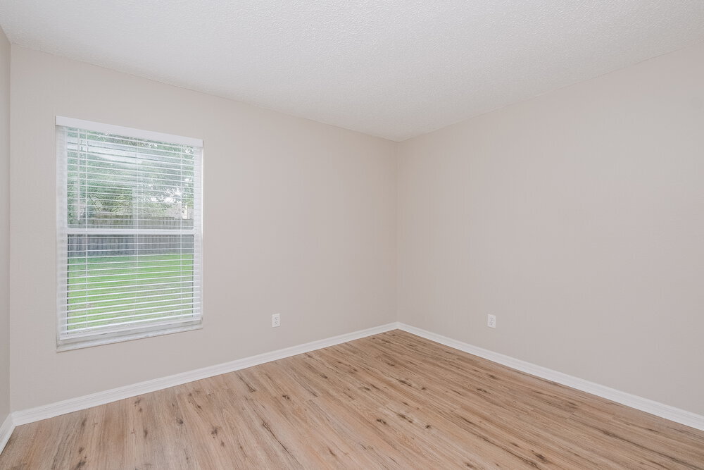 Building Photo - 5616 Brookdale Way