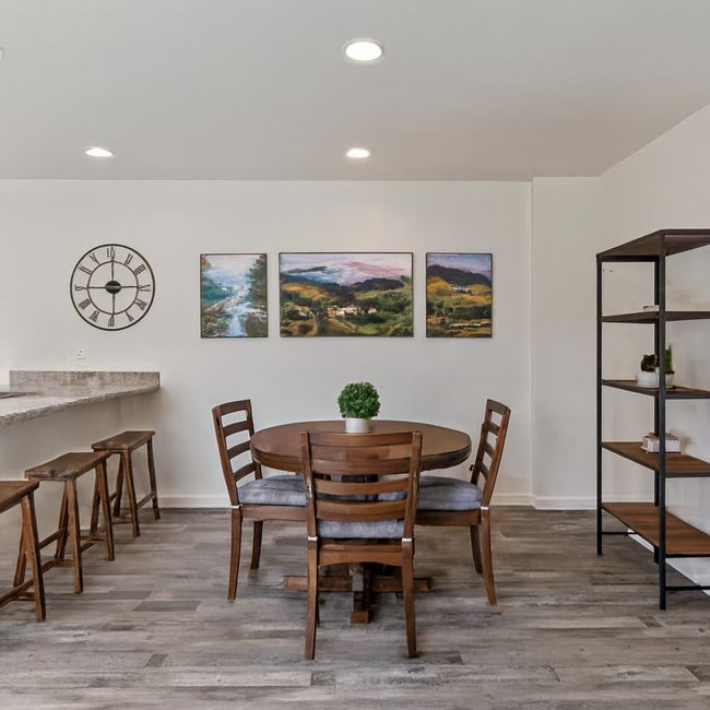 Building Photo - 37-39 S Drifter Loop