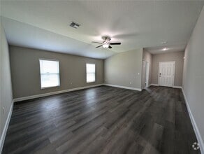 Building Photo - 178 Kroll Ln