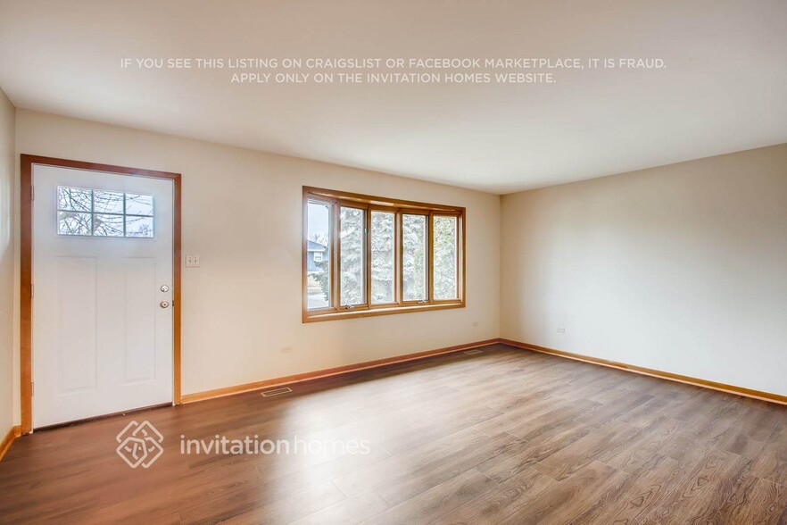 Building Photo - 3818 Jonathan Simpson Dr