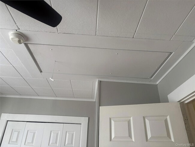 Building Photo - 109 Roosevelt Ave