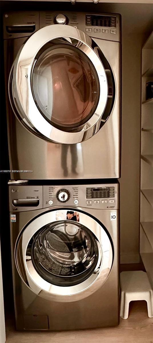 Building Photo - 201 Golden Isles Dr