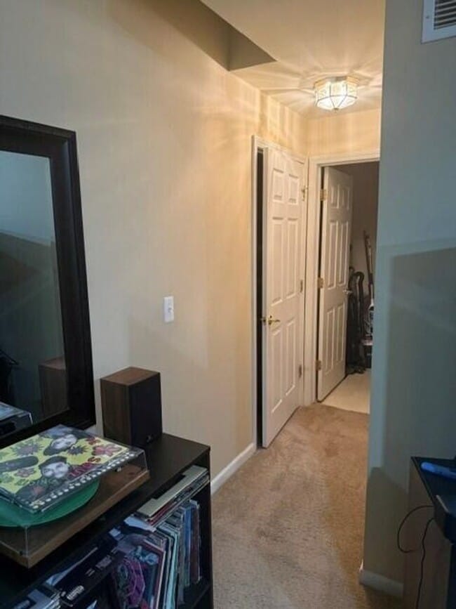 Building Photo - 39528 Rockcrest Ln