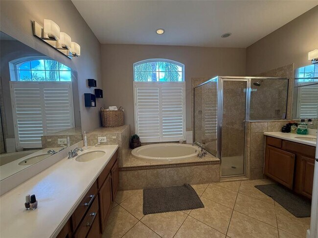 Building Photo - 4316 70th Ave E