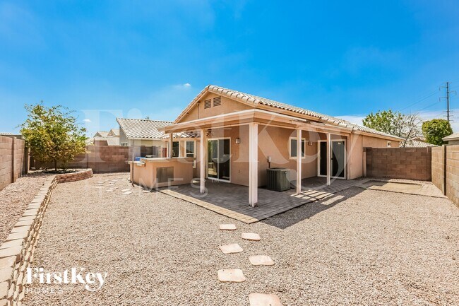 Building Photo - 4116 E Tanglewood Dr