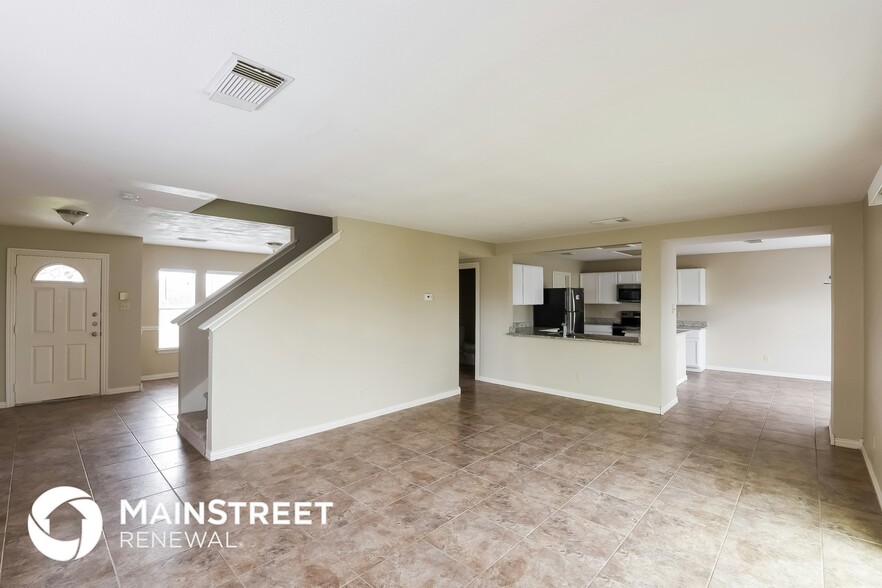 Building Photo - 7938 Bronzerock Dr