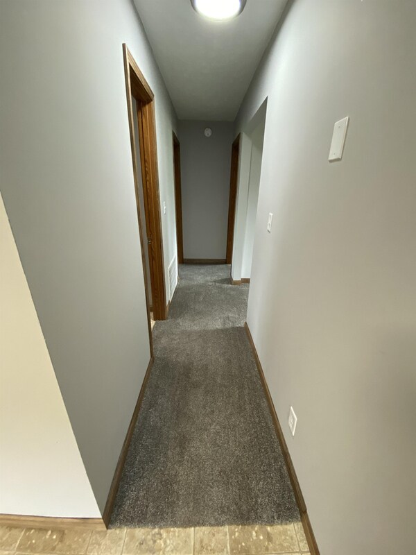 Building Photo - 608 Paddock St