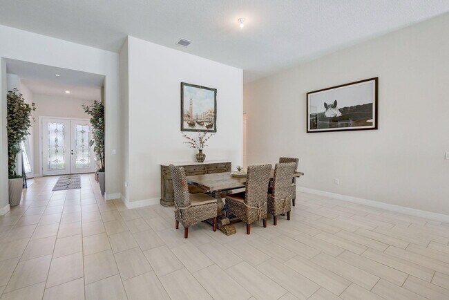 Building Photo - 9234 Balsamo Dr.