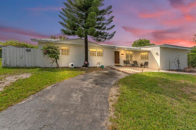 Building Photo - 9750 SW 74th St