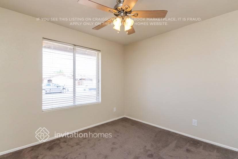 Building Photo - 3943 W Windrose Dr