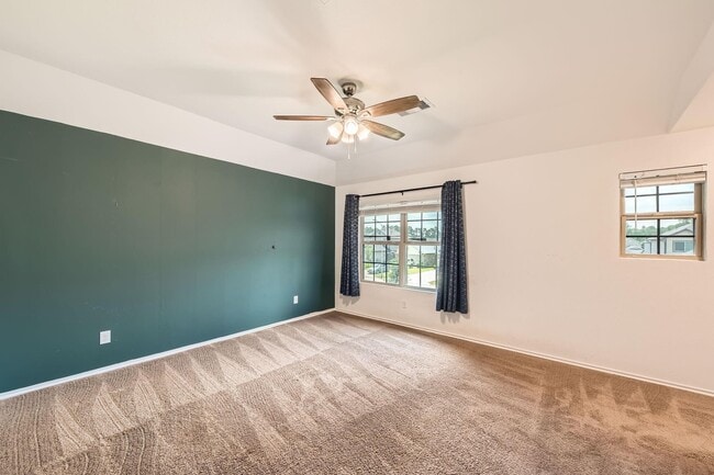 Building Photo - 1352 Winding Willow Dr