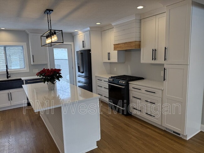 Building Photo - 1317 Morgan St NW