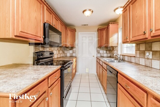 Building Photo - 2720 Erin Rd