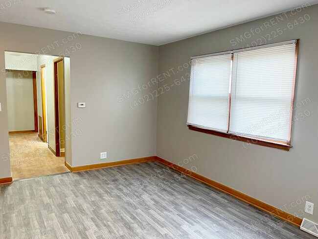 Building Photo - 605 Vine St