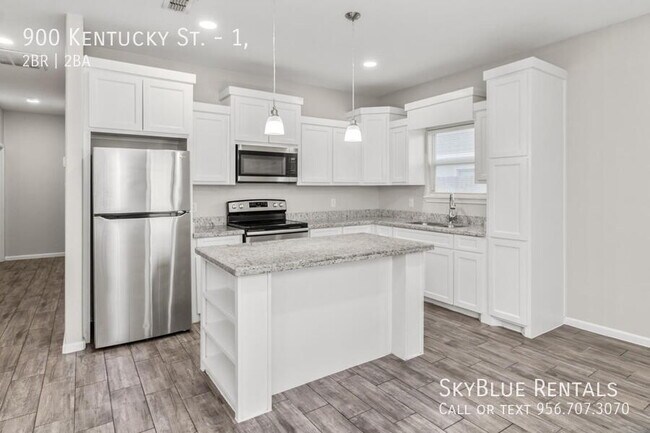 Building Photo - 900 N Kentucky St