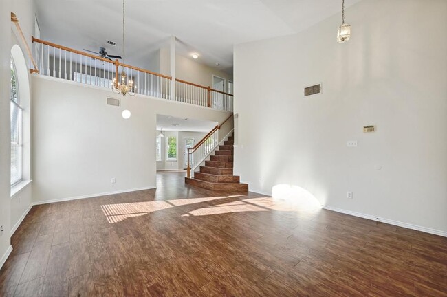 Building Photo - 14721 Yora Dr