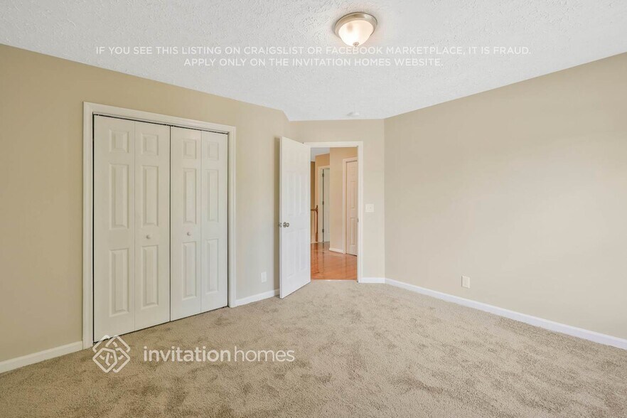 Building Photo - 2937 Riverbend Dr