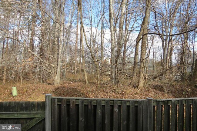 Building Photo - 2208 Wimbledon Cir