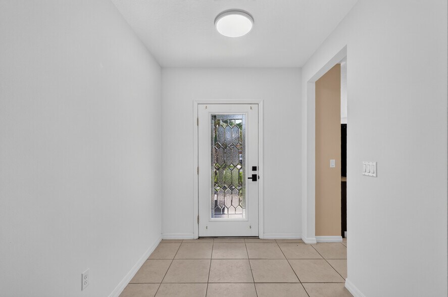 Building Photo - 345 Red Kite Dr