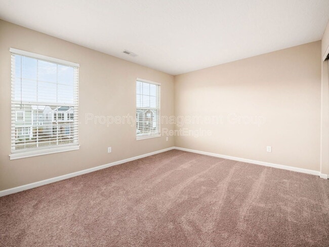 Building Photo - 7449 Sugarbark Dr