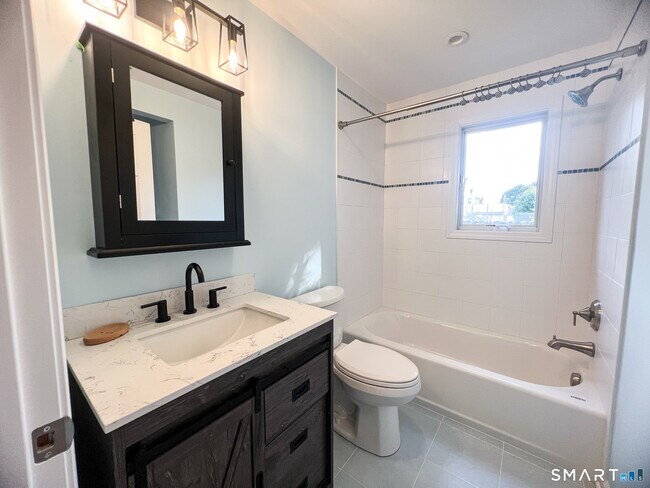 Building Photo - 1088 E Broadway