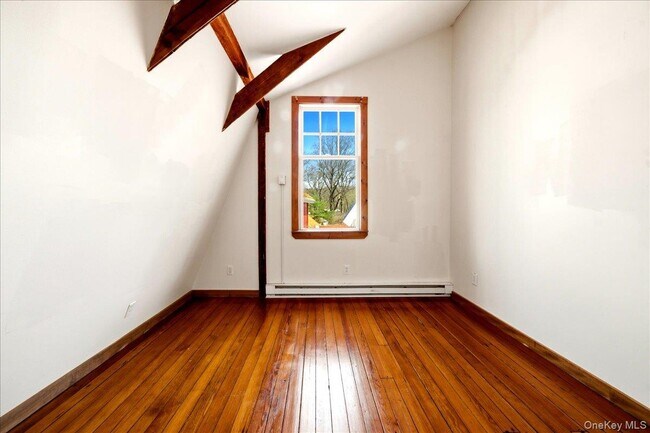 Building Photo - 175 Goldens Bridge Rd