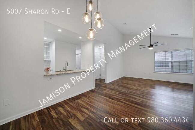 Building Photo - 5007 Sharon Rd