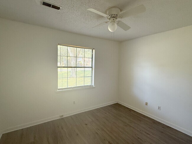 Building Photo - 118 Dexter Cir