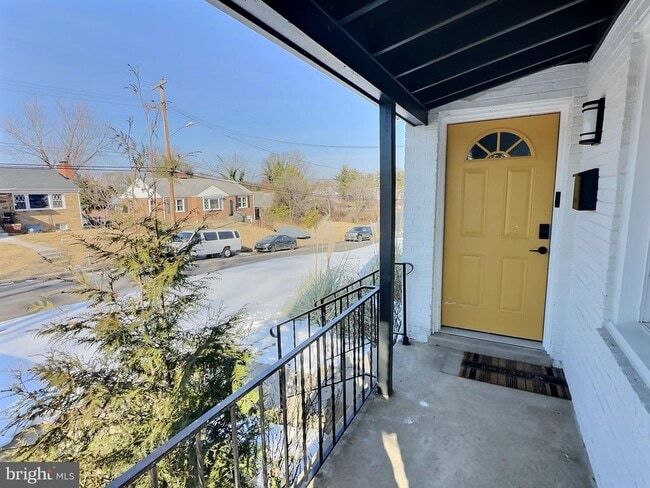 Building Photo - 2913 Fairlawn St