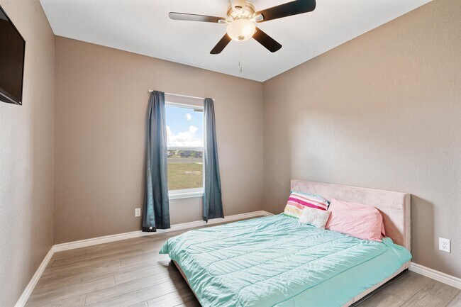 Building Photo - 266 Cielo Grande