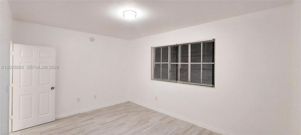 Building Photo - 2501 Centergate Dr