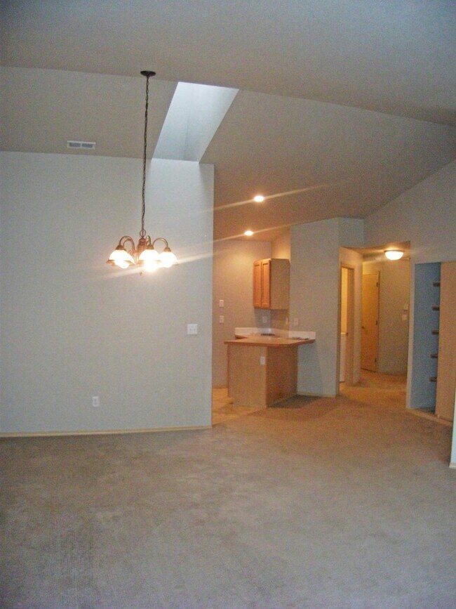 Building Photo - 035