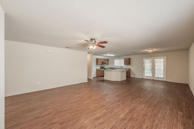 Building Photo - 10325 Bear Hollow Dr