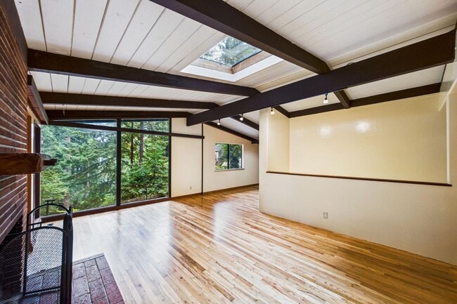 Building Photo - 2910 Greenbriar Ln