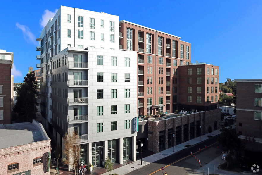 Primary Photo - Sky Garden Apartments